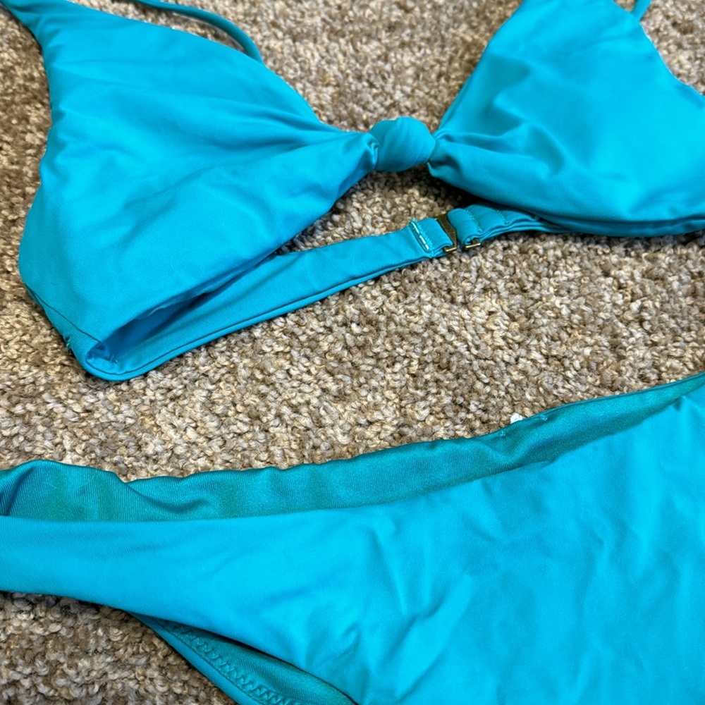 Bikini set - Picture 2 of 3